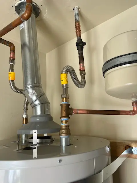 Water heater installation and plumbing repair in Sammamish Valley